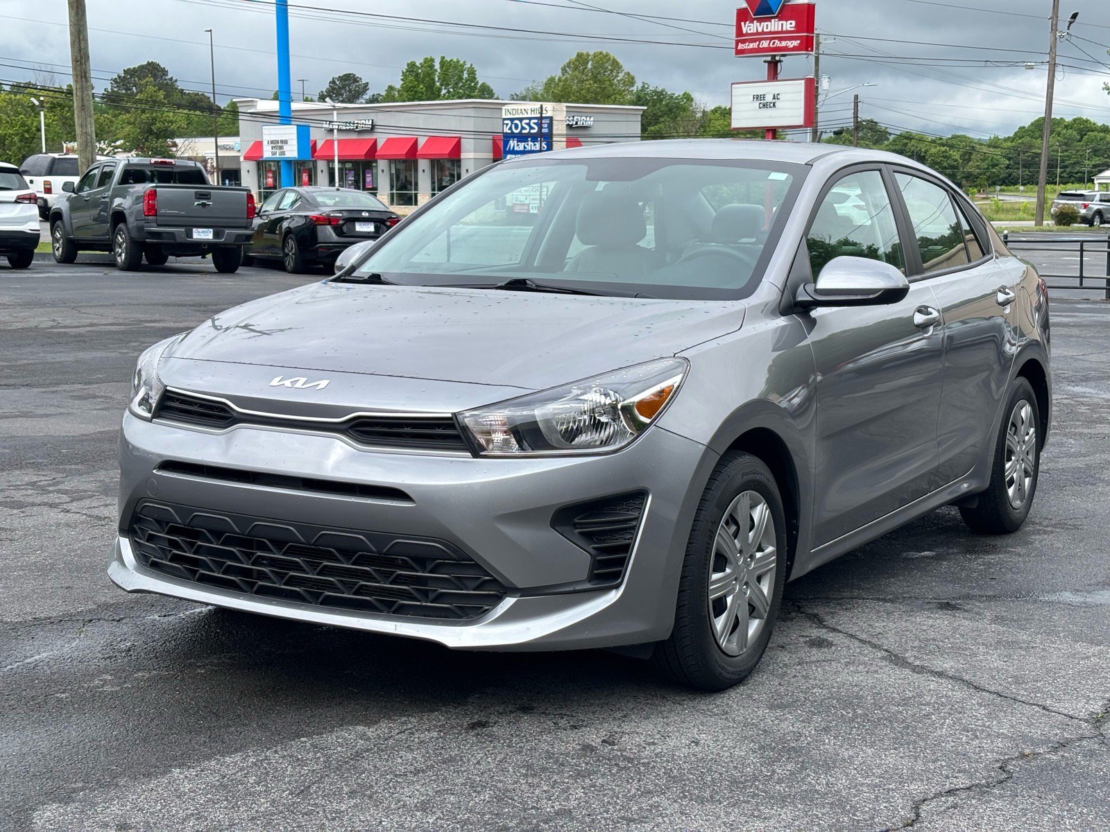 Used 2023 Kia Rio S FWD image 2