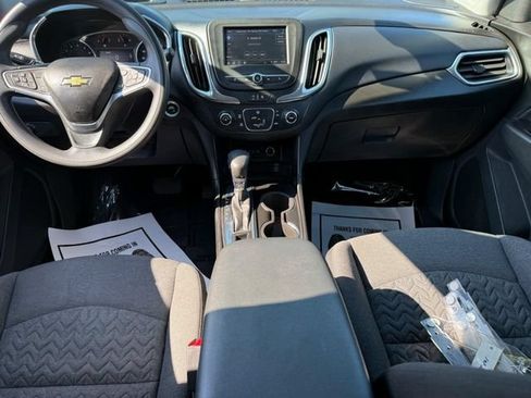 Used 2022 Chevrolet Equinox LT FWD image 12