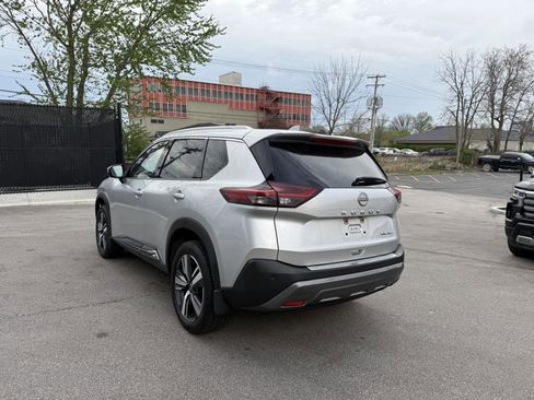 Used 2023 Nissan Rogue SL image 5