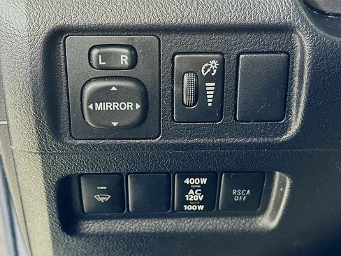 Used 2013 Toyota 4Runner Limited AWD/4WD image 10