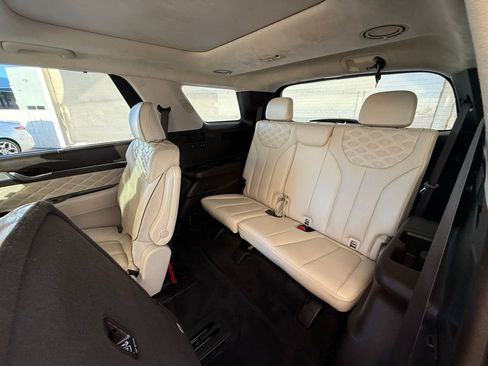 Used 2021 Hyundai Palisade Calligraphy image 22