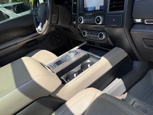 Used 2021 Ford Expedition Max Limited RWD image 47