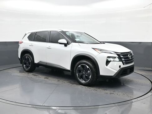 New 2026 Nissan Rogue SV image 1