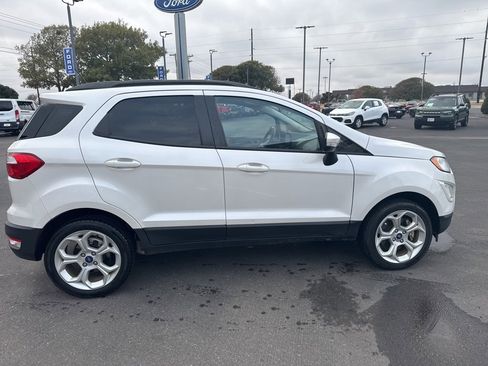 Used 2021 Ford EcoSport SE w/ SE Convenience Package image 7