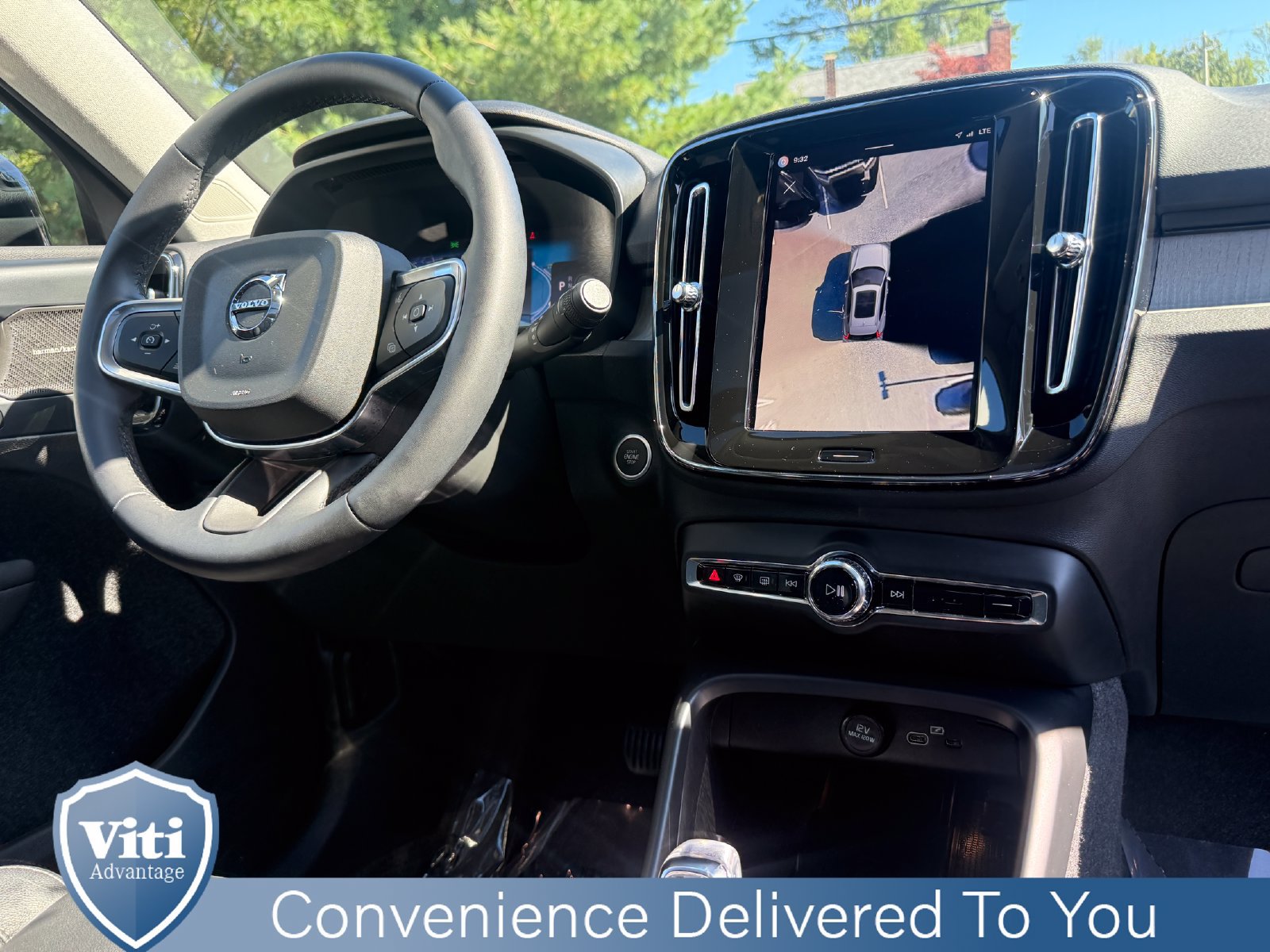 Certified 2024 Volvo XC40 B5 Plus w/ Protection Package Premier AWD/4WD image 31