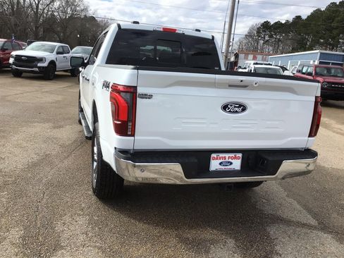 Used 2026 Ford F150 Lariat w/ Equipment Group 501A Mid AWD/4WD image 14