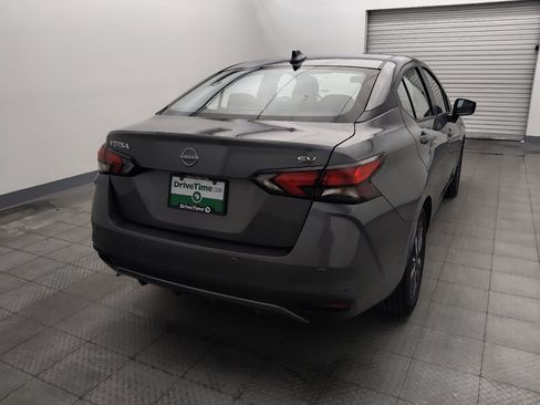 Used 2024 Nissan Versa SV FWD image 7