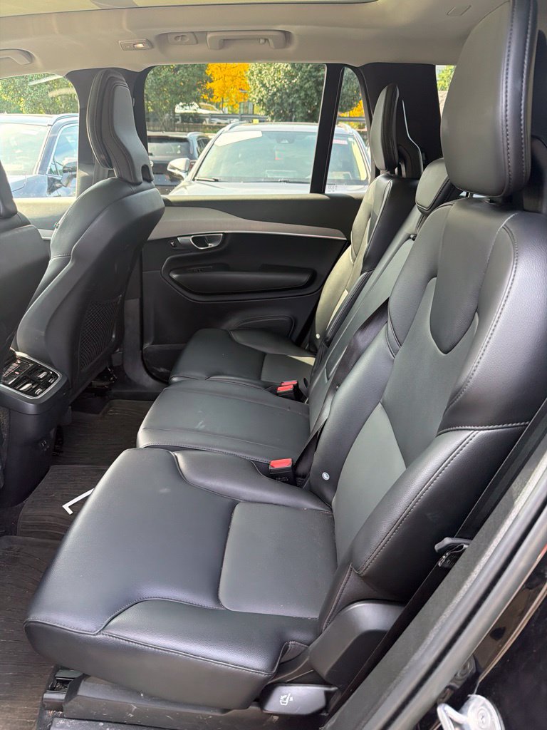 Used 2023 Volvo XC90 B5 Core w/ Protection Package Premier AWD/4WD image 9