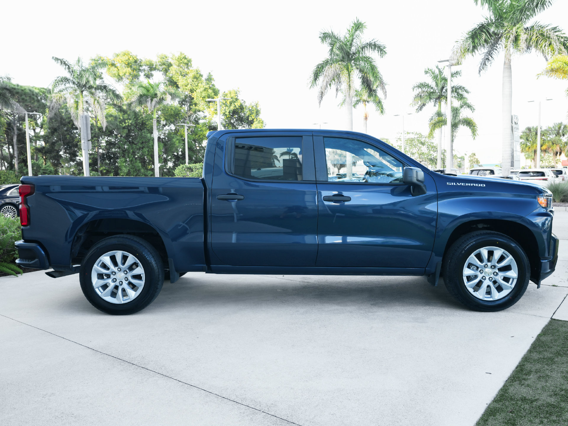 Used 2021 Chevrolet Silverado 1500 Custom w/ Safety Confidence Package RWD image 30