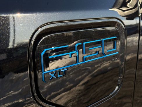 Used 2025 Ford F150 Lightning XLT image 5