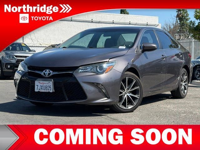 Used 2015 Toyota Camry XSE FWD image 2