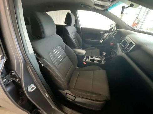 Used 2018 Kia Sportage LX image 23