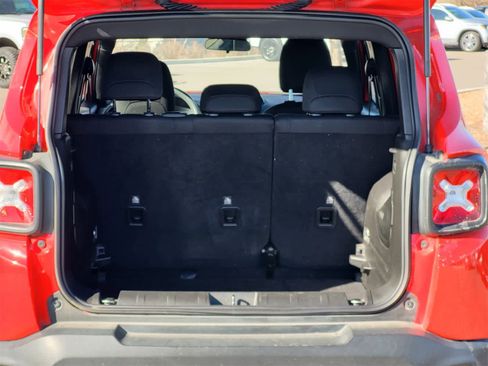 Used 2022 Jeep Renegade Altitude image 30