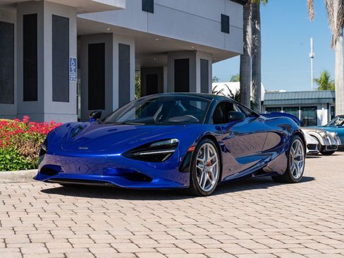 Used 2024 McLaren 750S Spider image 22