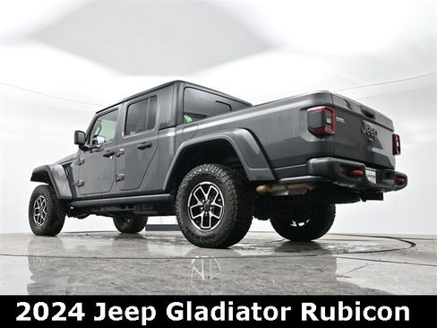 Used 2024 Jeep Gladiator Rubicon image 23