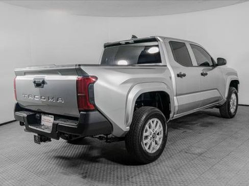 Used 2025 Toyota Tacoma SR RWD image 8