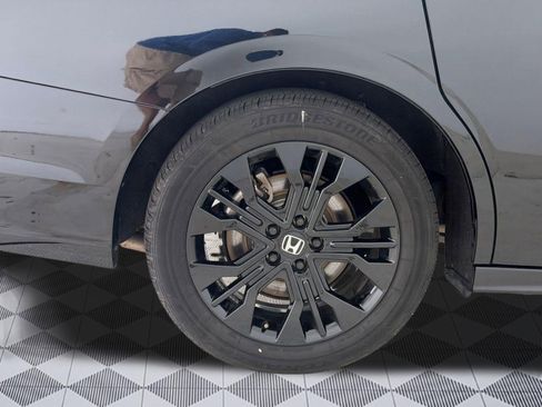 Used 2025 Honda Odyssey Sport-L image 12