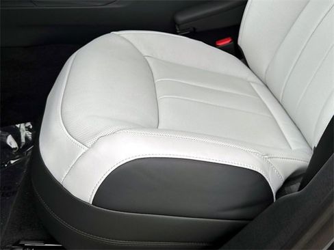 New 2025 Land Rover Range Rover Sport Dynamic SE image 17