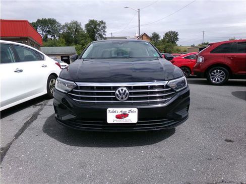 Used 2020 Volkswagen Jetta SEL image 2