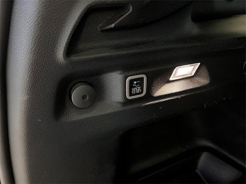 Used 2023 Jeep Grand Cherokee L Laredo image 13