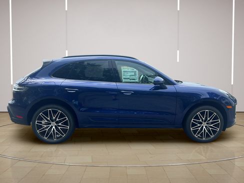 New 2026 Porsche Macan AWD/4WD image 8