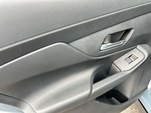 New 2026 Nissan Sentra SR FWD image 15