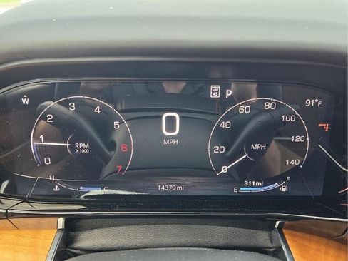Certified 2024 Jeep Grand Wagoneer Series III AWD/4WD image 36