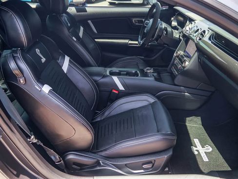 Used 2021 Ford Mustang Shelby GT500 w/ Technology Package RWD image 16