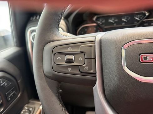 Used 2022 GMC Sierra 2500 SLT w/ SLT Convenience Package AWD/4WD image 23