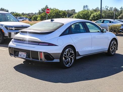 Used 2025 Hyundai Ioniq 6 SEL RWD image 5