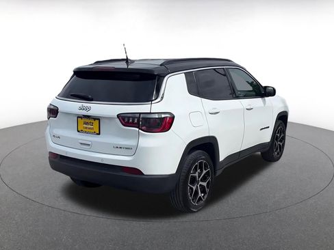 Used 2025 Jeep Compass Limited AWD/4WD image 15