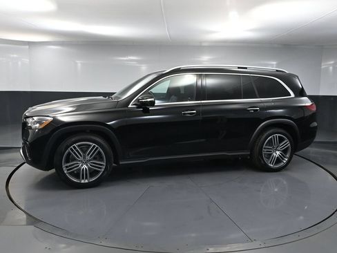 Used 2026 Mercedes-Benz GLS 450 4MATIC image 7