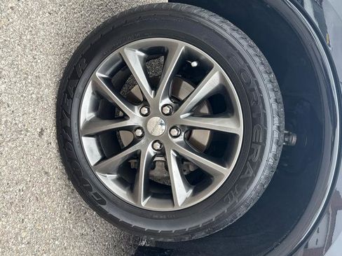 Used 2017 Dodge Durango GT w/ Premium Group AWD/4WD image 32