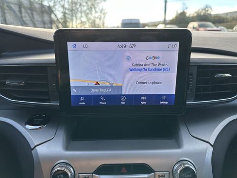 Used 2022 Ford Explorer XLT w/ Equipment Group 202A image 26