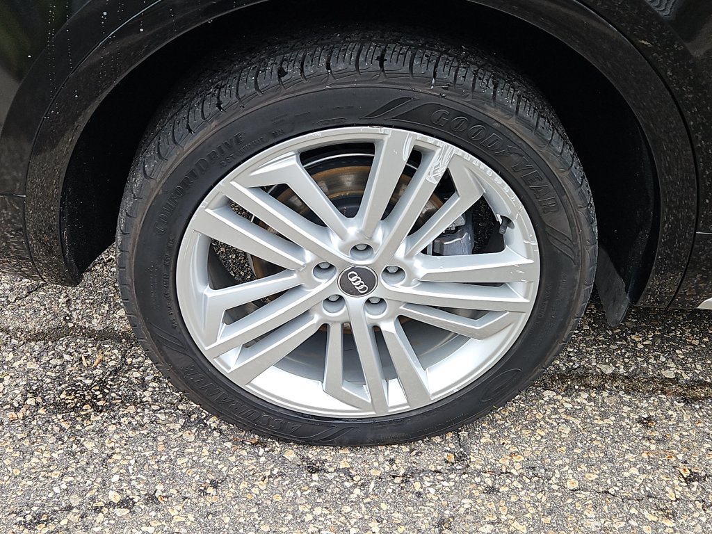 Used 2019 Audi Q5 2.0T Premium Plus w/ Premium Plus Package AWD/4WD image 9
