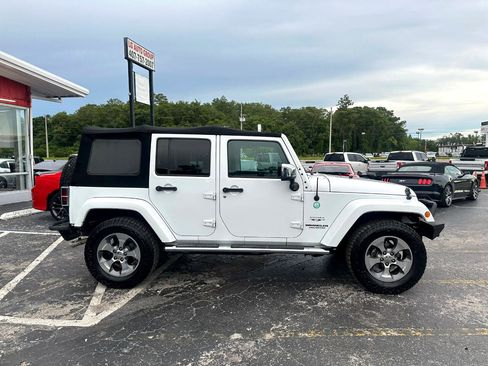 Used 2016 Jeep Wrangler Unlimited Sahara w/ Dual Top Group image 8
