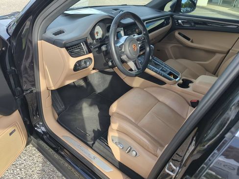 Used 2020 Porsche Macan S AWD/4WD image 11