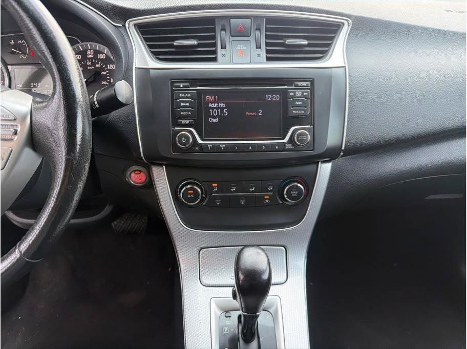 Used 2015 Nissan Sentra SR FWD image 17