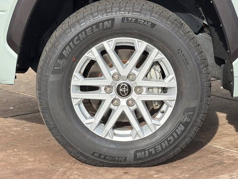 Used 2024 Toyota Tundra SR5 w/ SR5 Convenience Package image 32