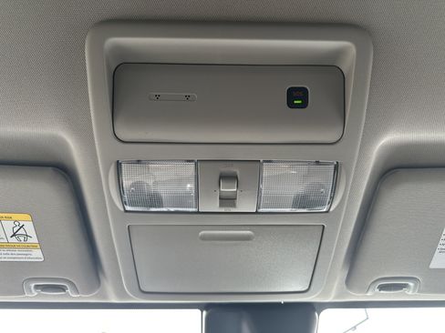 New 2026 Nissan Frontier S image 17