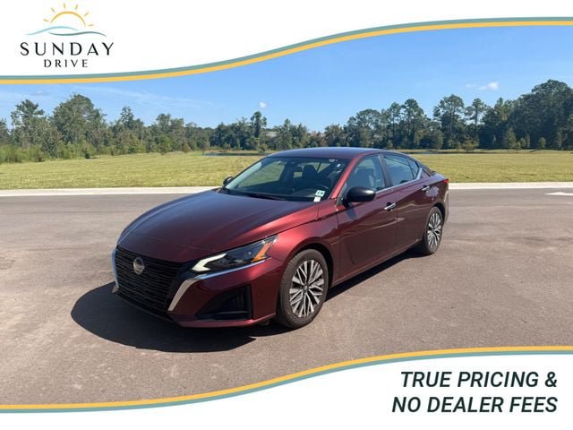 Used 2025 Nissan Altima 2.5 SV FWD image 1
