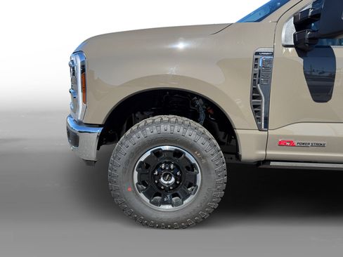New 2026 Ford F250 Lariat w/ Tremor Off-Road Package AWD/4WD image 9
