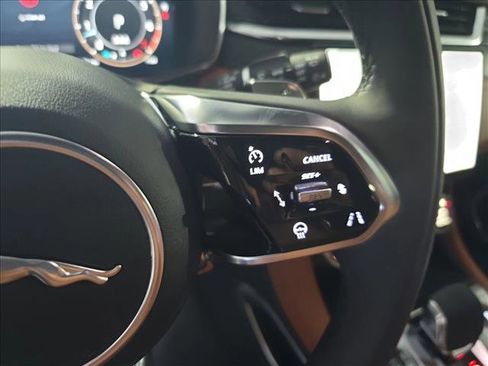 New 2026 Jaguar F-PACE R-Dynamic S image 19