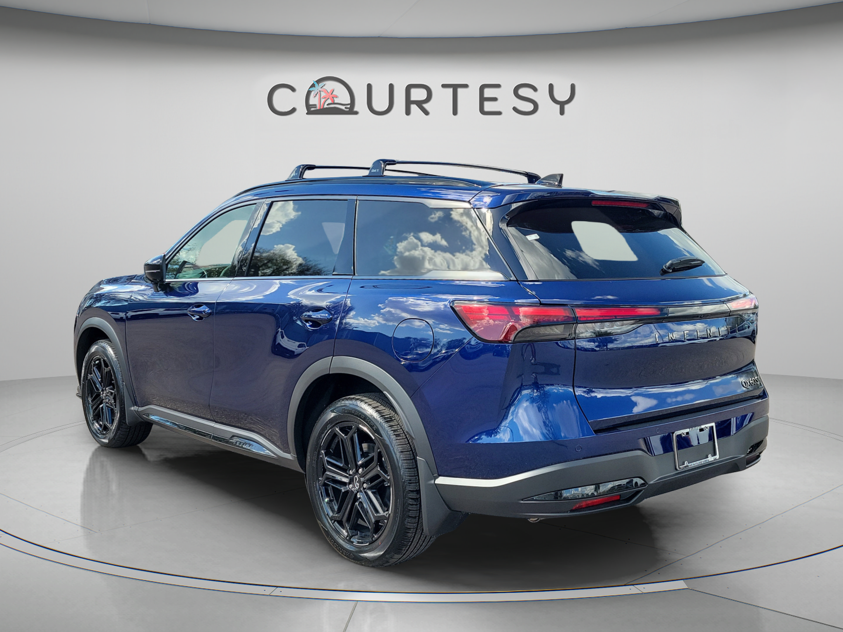 New 2026 INFINITI QX60 Sport w/ Dark Cargo Package AWD/4WD image 2