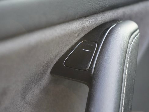 Used 2019 Tesla Model 3 Standard Range Plus image 8