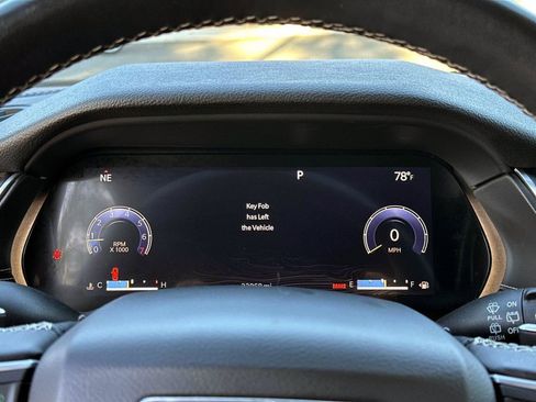 Used 2022 Jeep Grand Cherokee L Laredo image 26