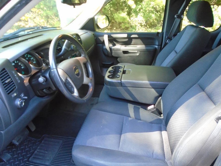 Used 2011 Chevrolet Silverado 1500 LT w/ All-Star Edition RWD image 10