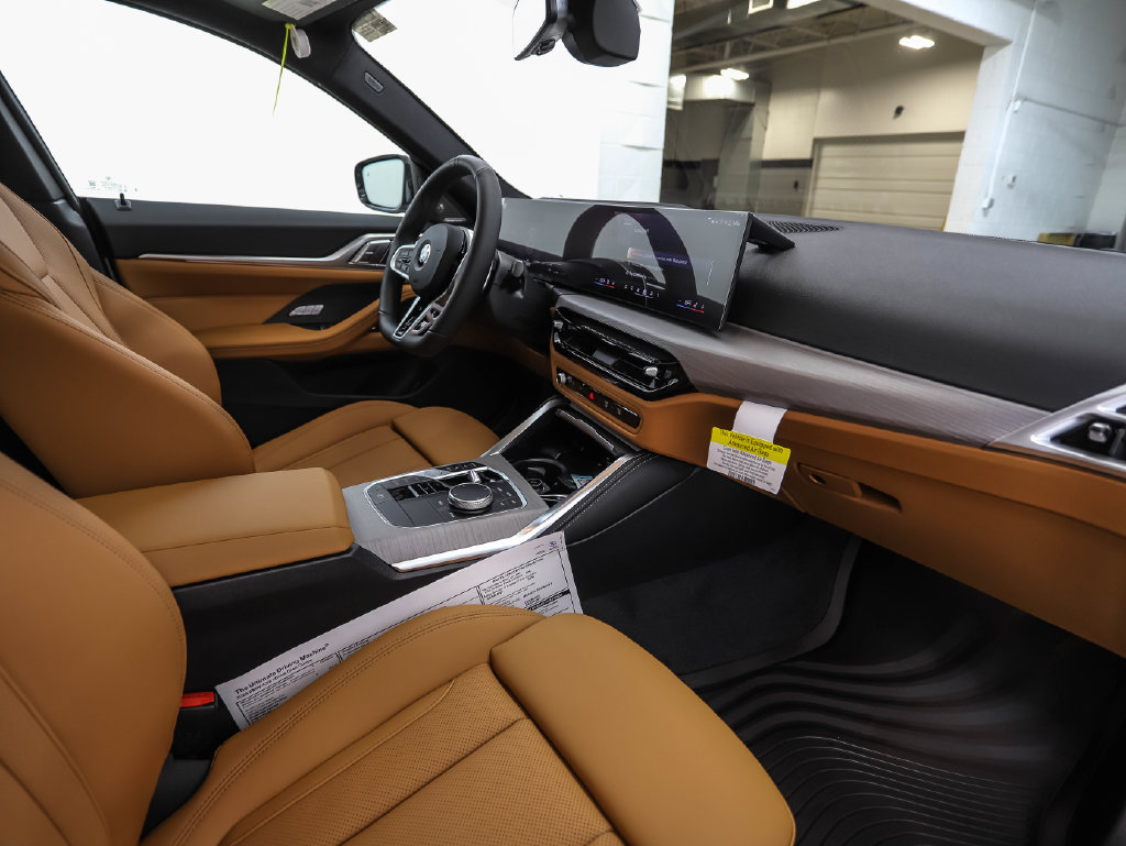 Used 2026 BMW 430i xDrive w/ M Sport Package AWD/4WD image 30