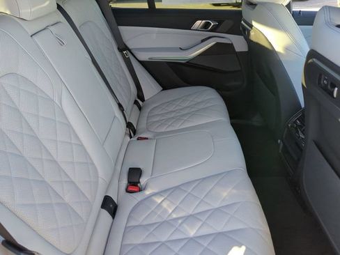Used 2026 BMW X5 sDrive40i w/ Premium Package RWD image 13