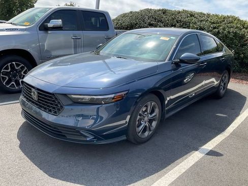 Used 2023 Honda Accord EX image 3